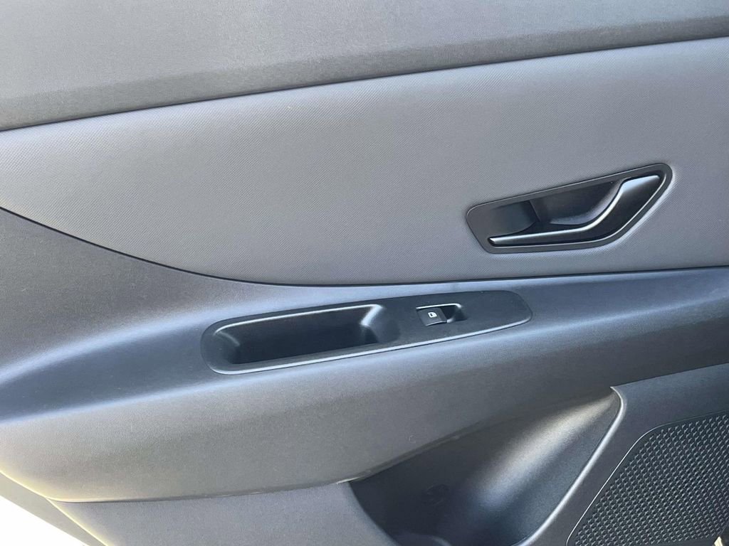 New 2026 Hyundai Elantra Sport image 9