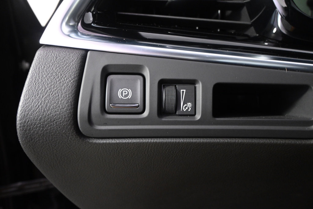 Used 2025 Cadillac XT6 Premium Luxury w/ LPO, Floor Liner Package AWD/4WD image 24
