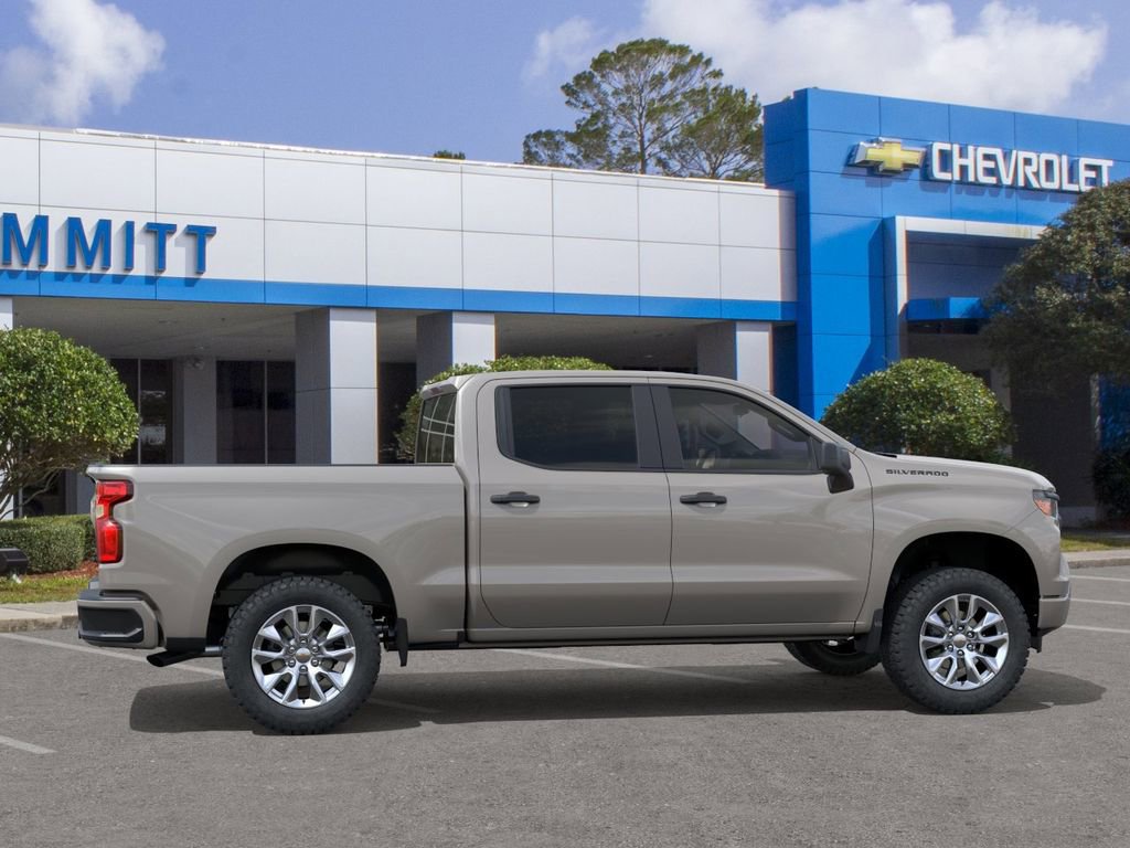 New 2026 Chevrolet Silverado 1500 Custom w/ LPO, Dark Essentials Package RWD image 5