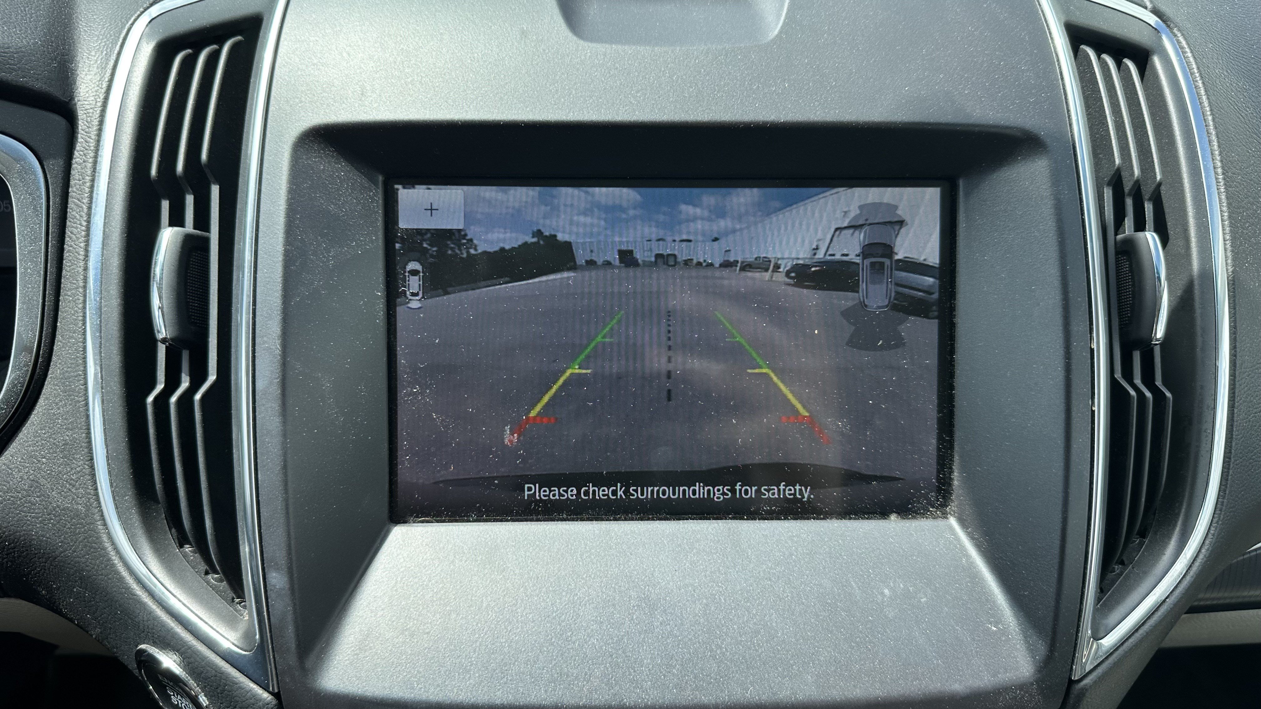 Used 2019 Ford Edge Titanium w/ Equipment Group 301A AWD/4WD image 27
