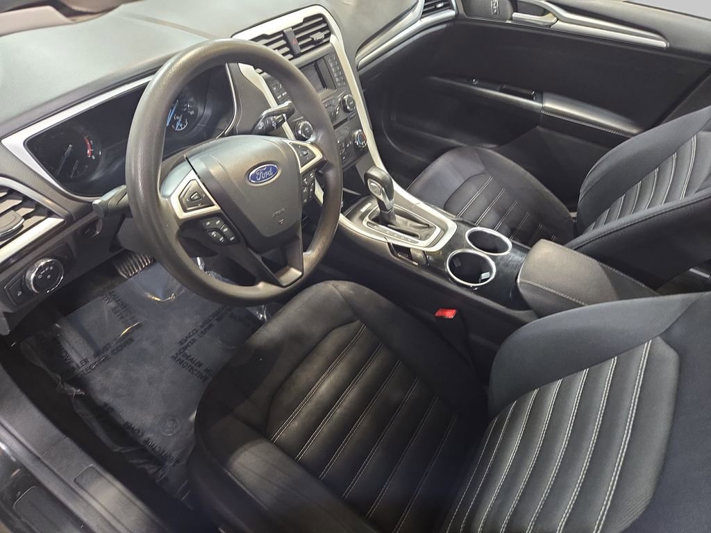 Used 2014 Ford Fusion SE image 18