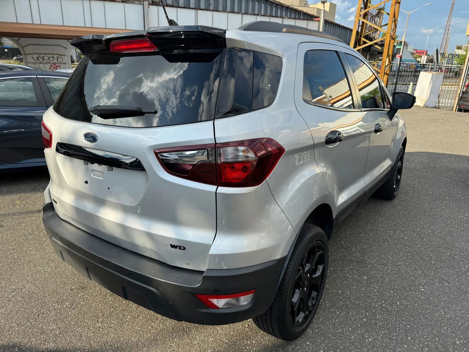 Used 2021 Ford EcoSport SES w/ Interior Protection Package image 5