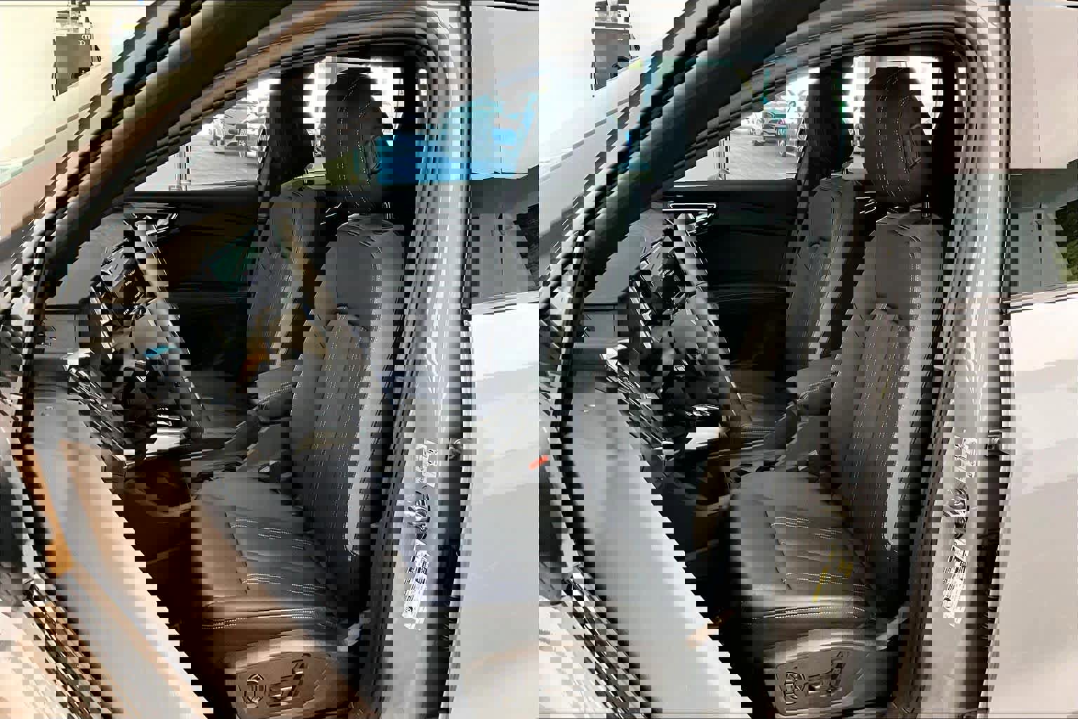 Certified 2025 Audi Q4 e-tron Premium w/ Convenience Package image 8