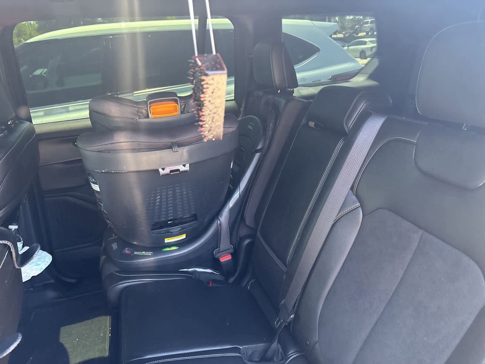 Used 2025 Jeep Grand Cherokee L Altitude RWD image 10