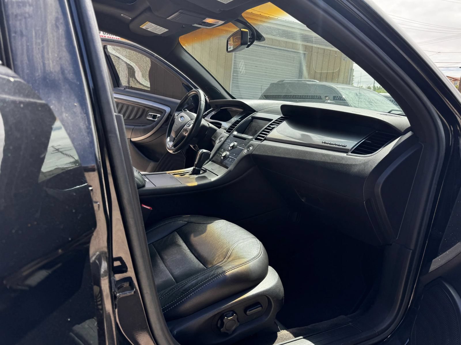 Used 2013 Ford Taurus SEL FWD image 6