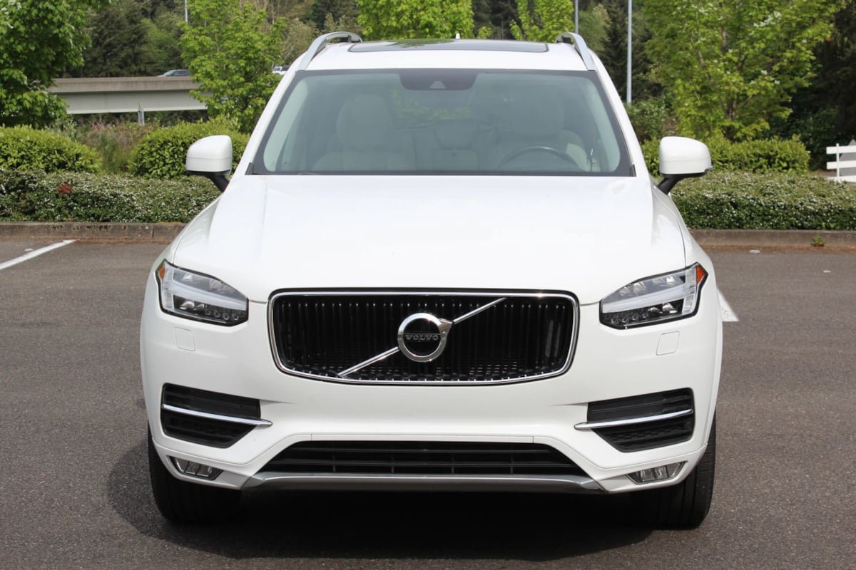 Used 2016 Volvo XC90 T6 Momentum AWD/4WD image 8