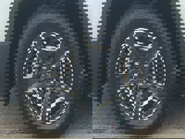 New 2026 Jeep Cherokee Laredo image 14