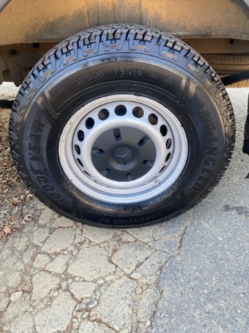 Used 2018 Mercedes-Benz Sprinter 2500 image 33