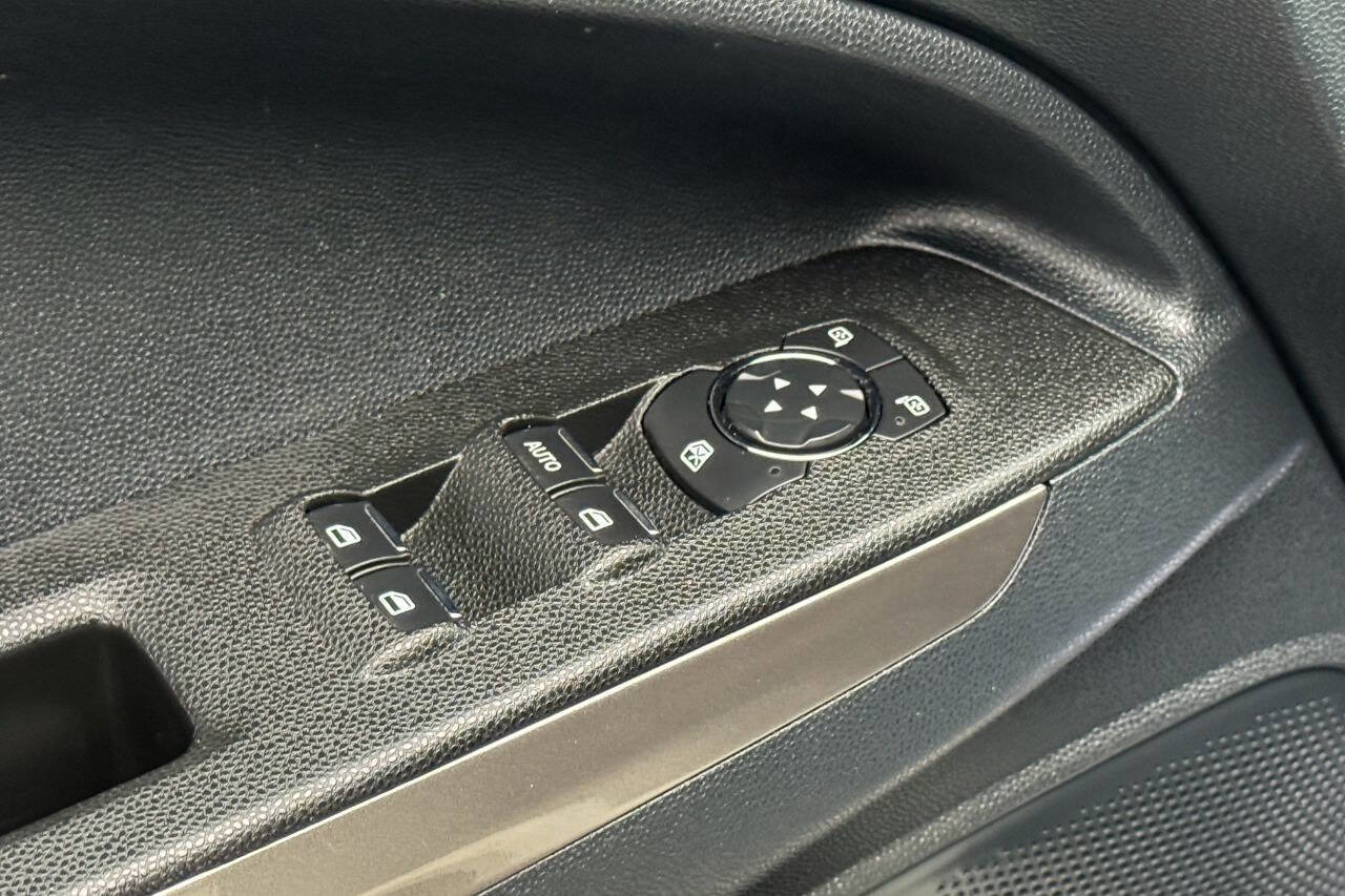 Used 2019 Ford EcoSport SE image 19