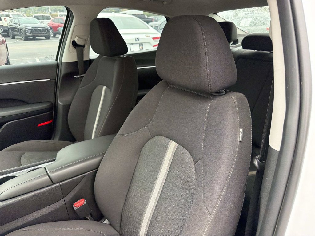 Used 2025 Hyundai Sonata SEL FWD image 21