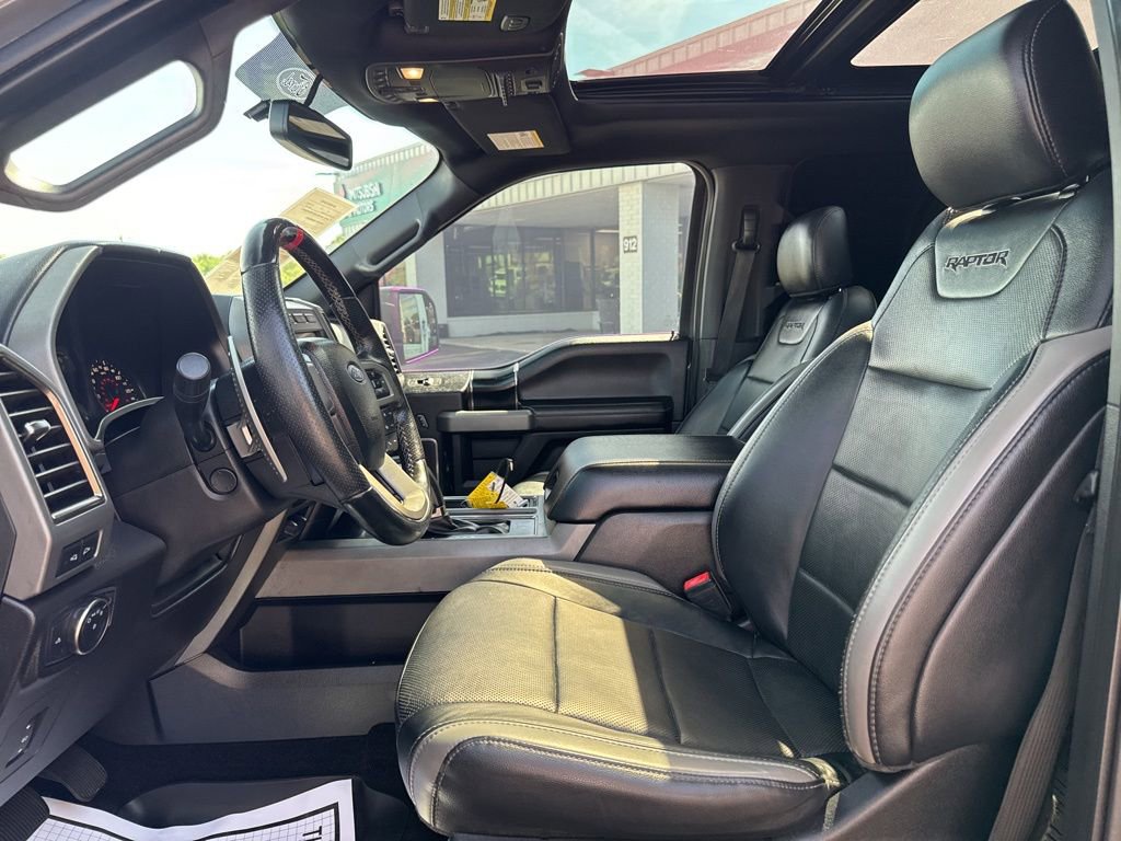 Used 2018 Ford F150 Raptor w/ Equipment Group 802A Luxury image 21