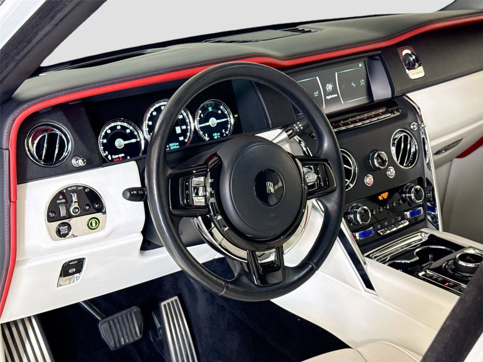 Used 2021 Rolls-Royce Cullinan AWD/4WD image 16