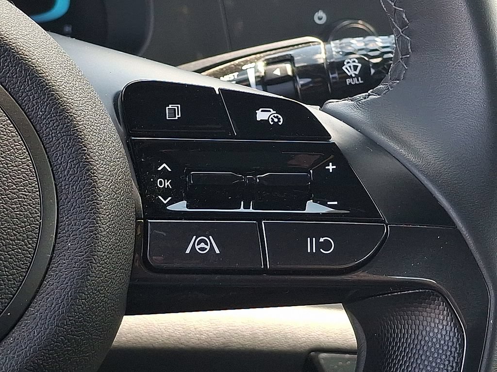 Used 2025 Hyundai Elantra Sport w/ Cargo Package FWD image 18