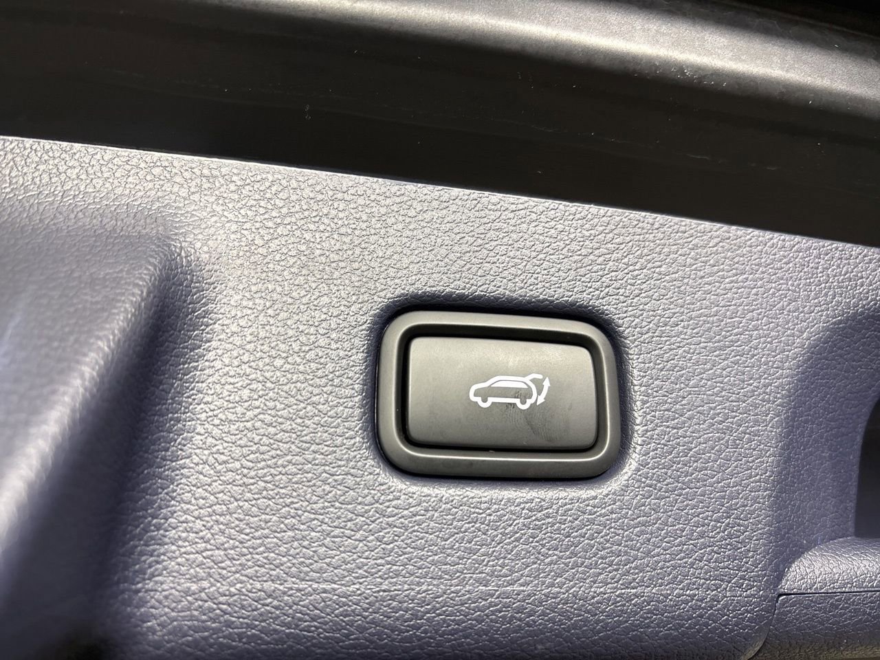 Used 2024 Hyundai Palisade Limited image 25