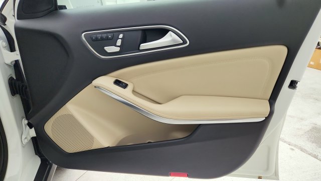 Used 2020 Mercedes-Benz GLA 250 image 23