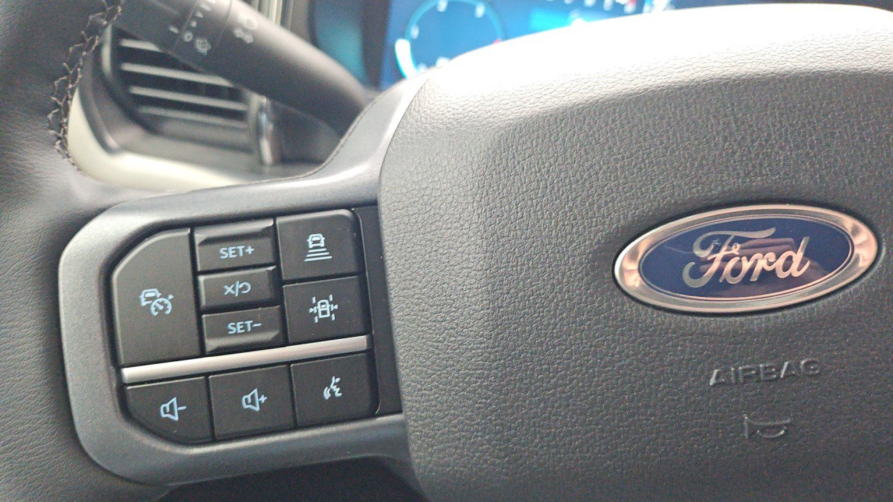 New 2026 Ford F250 Lariat w/ Black Appearance Package image 11