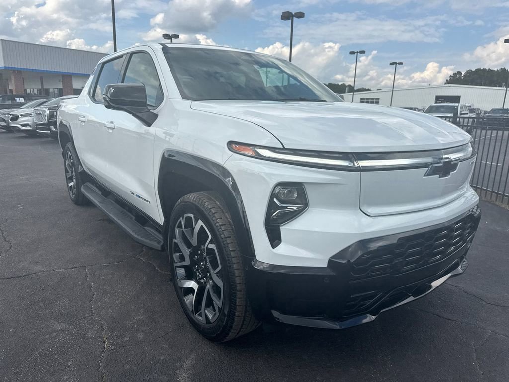 New 2024 Chevrolet Silverado EV RST AWD/4WD image 4