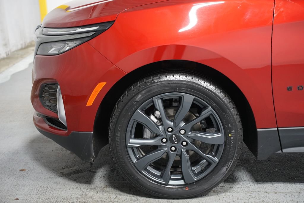 Used 2023 Chevrolet Equinox RS w/ RS Leather Package image 5