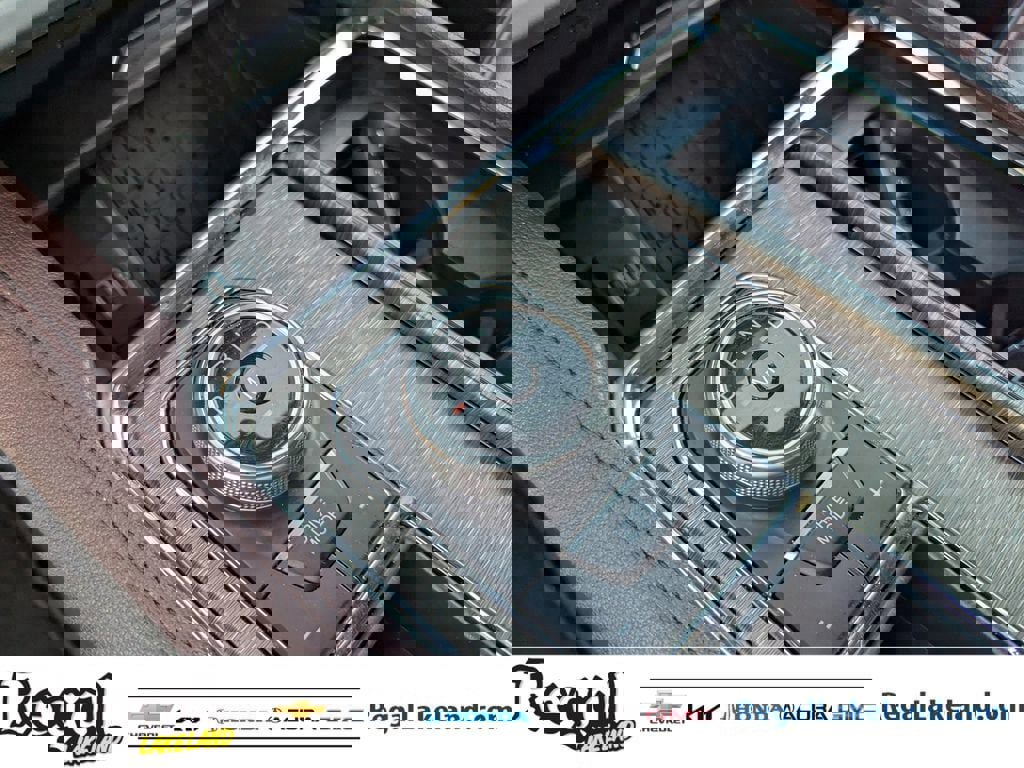 Used 2024 Ford Expedition Limited image 25