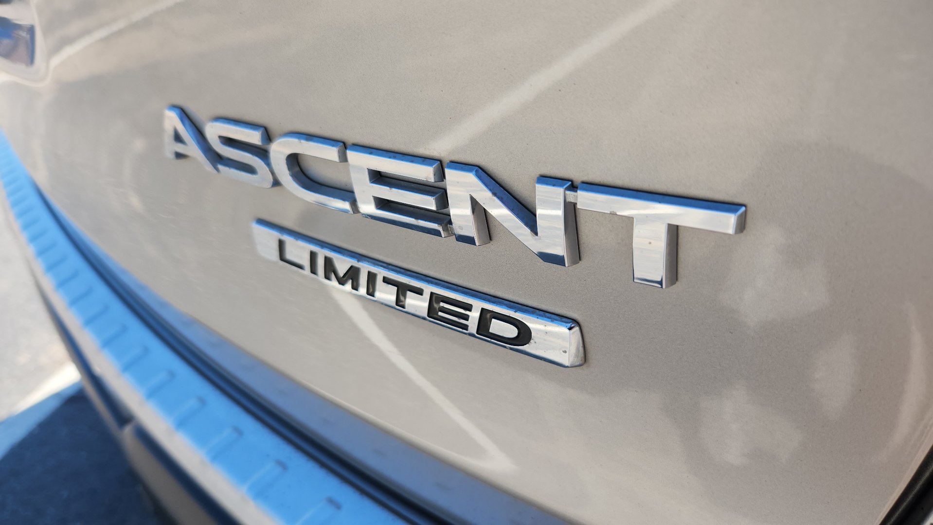 Used 2019 Subaru Ascent Limited AWD/4WD image 14