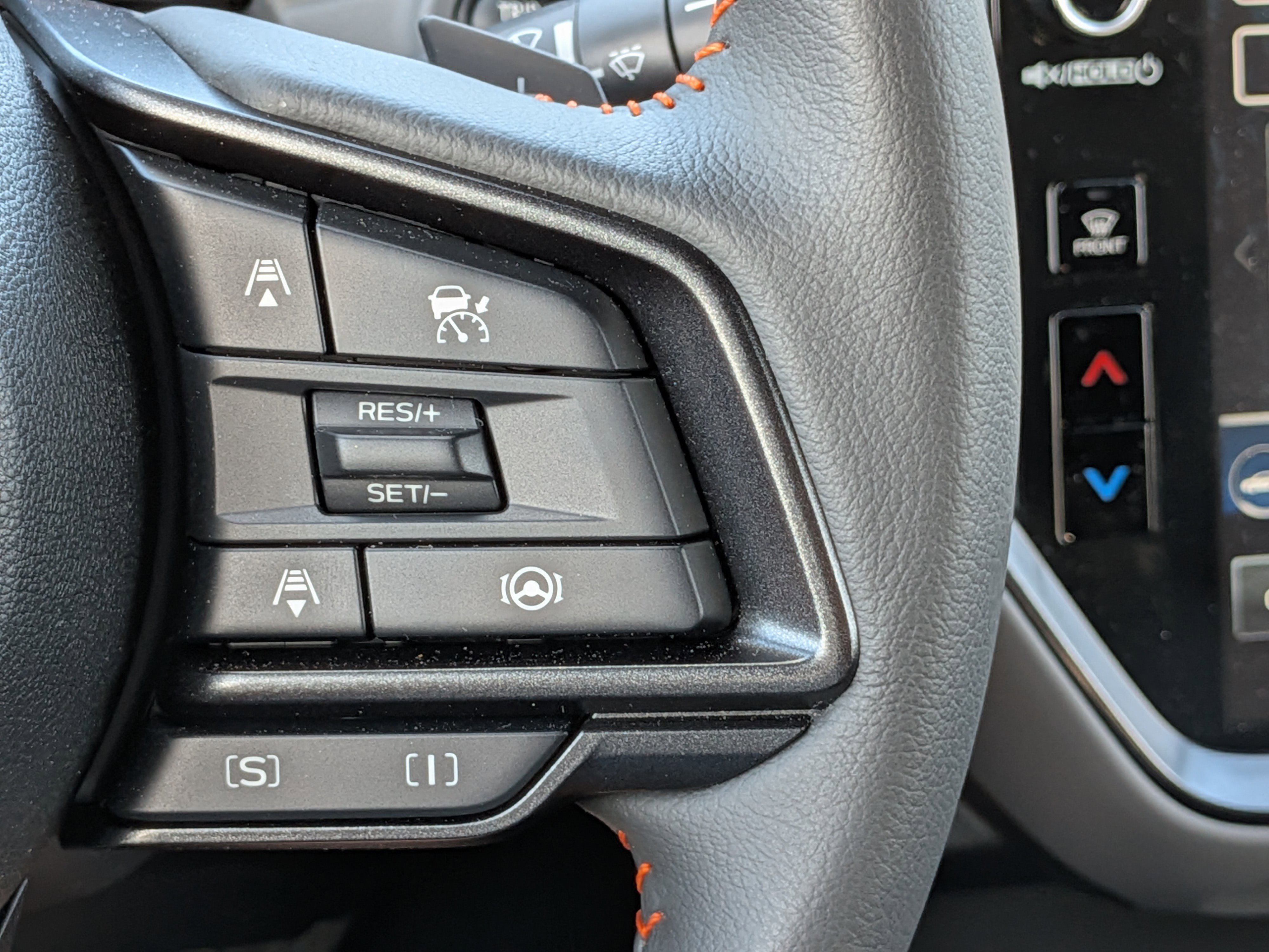 Certified 2025 Subaru Crosstrek 2.5i Limited w/ Popular Package #3A AWD/4WD image 26