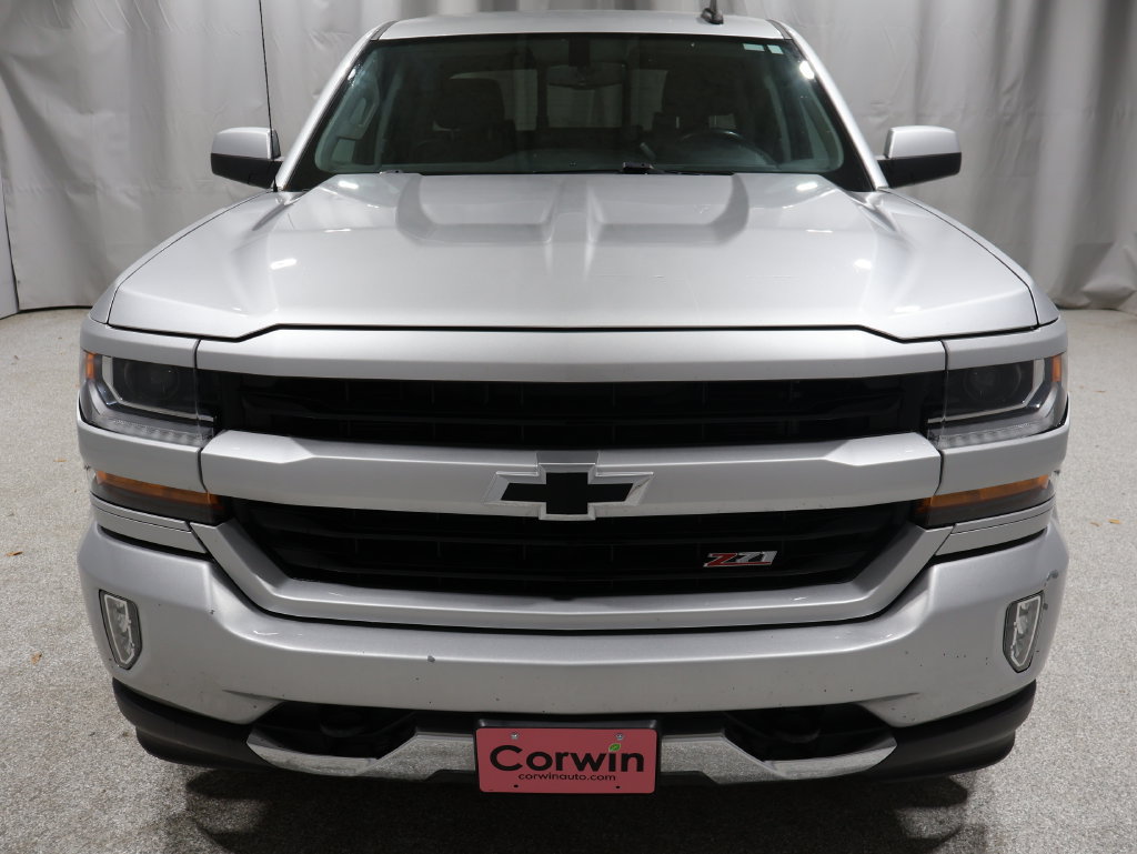 Used 2018 Chevrolet Silverado 1500 LT w/ All Star Edition AWD/4WD image 9