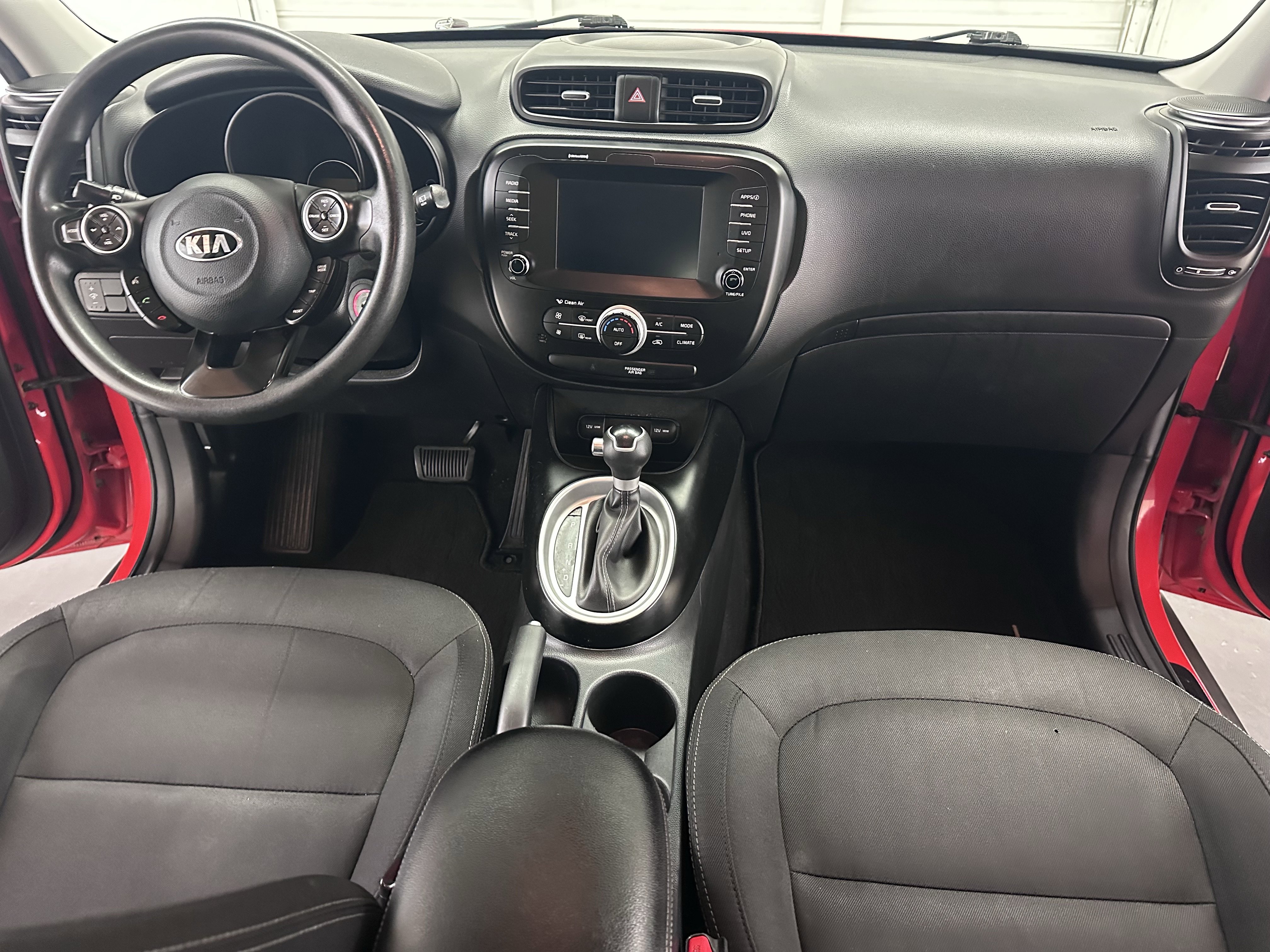 Used 2018 Kia Soul + image 28