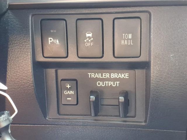 Used 2018 Toyota Tundra Platinum image 27