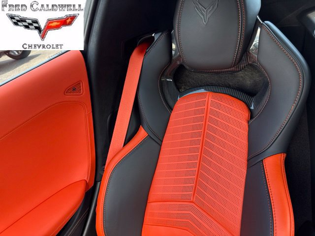 Used 2026 Chevrolet Corvette Stingray Premium Conv w/ Z51 Performance Package RWD image 17