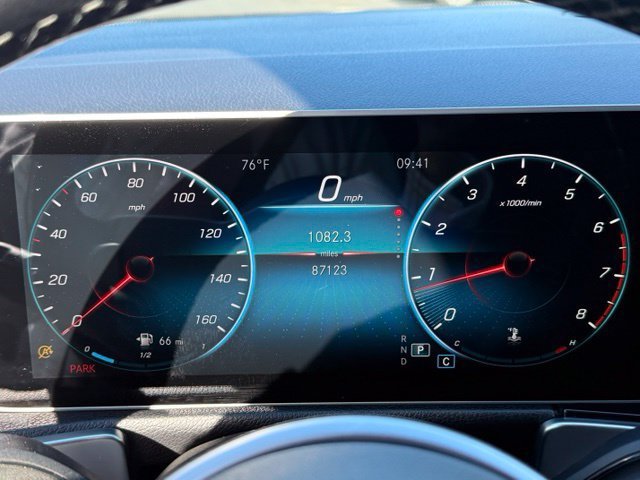 Used 2021 Mercedes-Benz GLB 250 4MATIC image 17