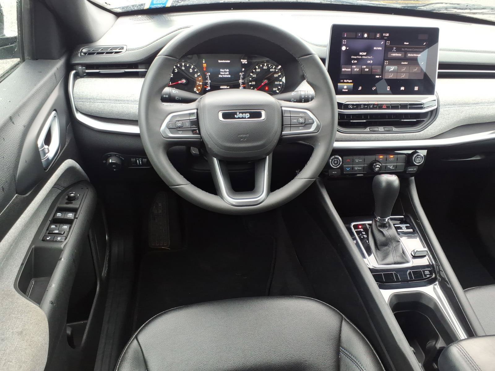Used 2024 Jeep Compass Latitude AWD/4WD image 11