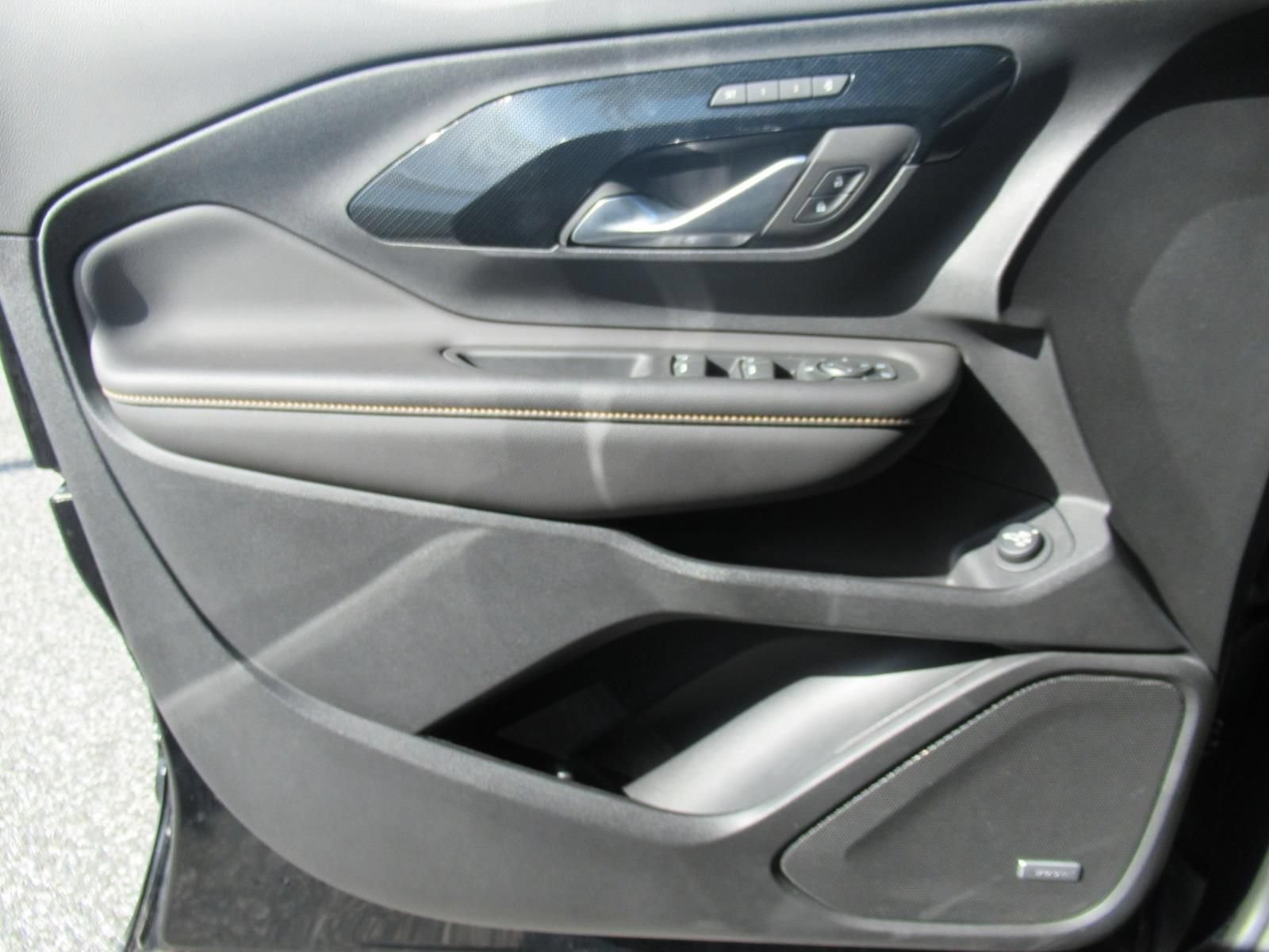 Used 2022 GMC Terrain AT4 w/ Infotainment Package II AWD/4WD image 21