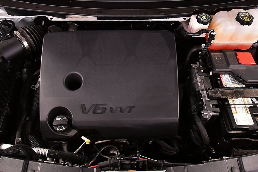 Used 2023 Chevrolet Traverse LT w/ Rear Camera Mirror Package image 33