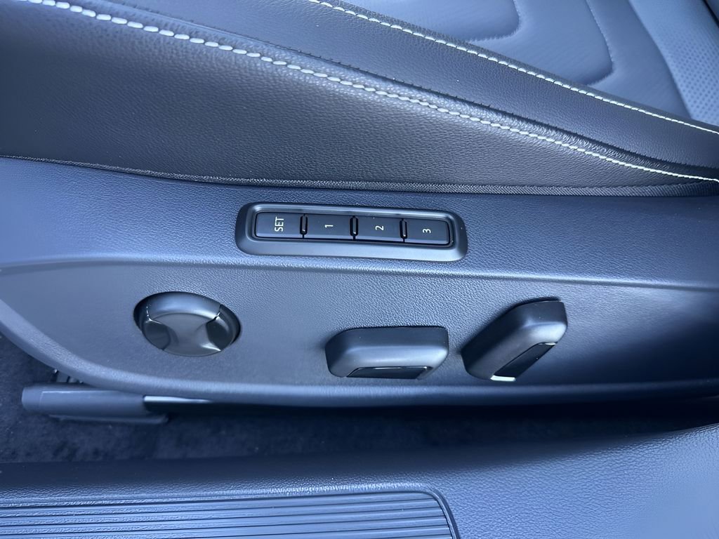 New 2026 Volkswagen Jetta SEL image 12