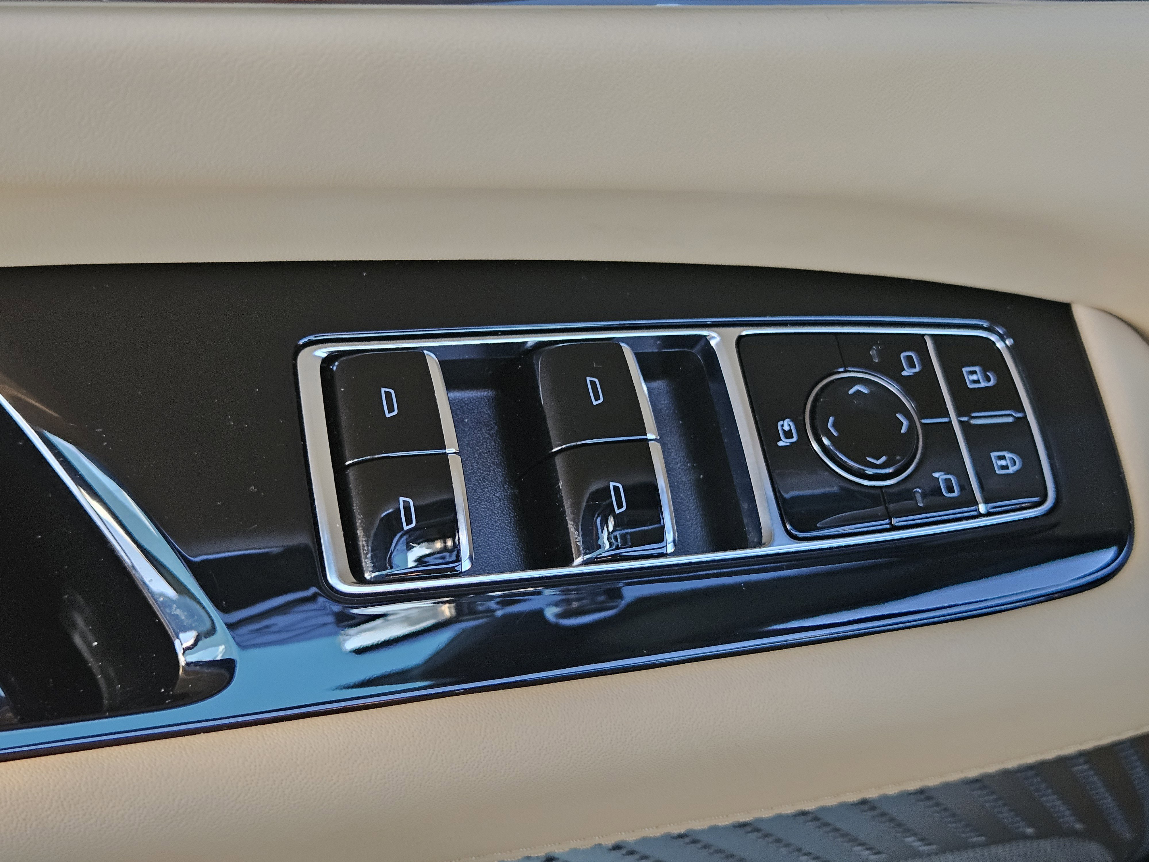 New 2026 Cadillac Escalade IQ Sport 2 w/ LPO, ONYX Package image 22