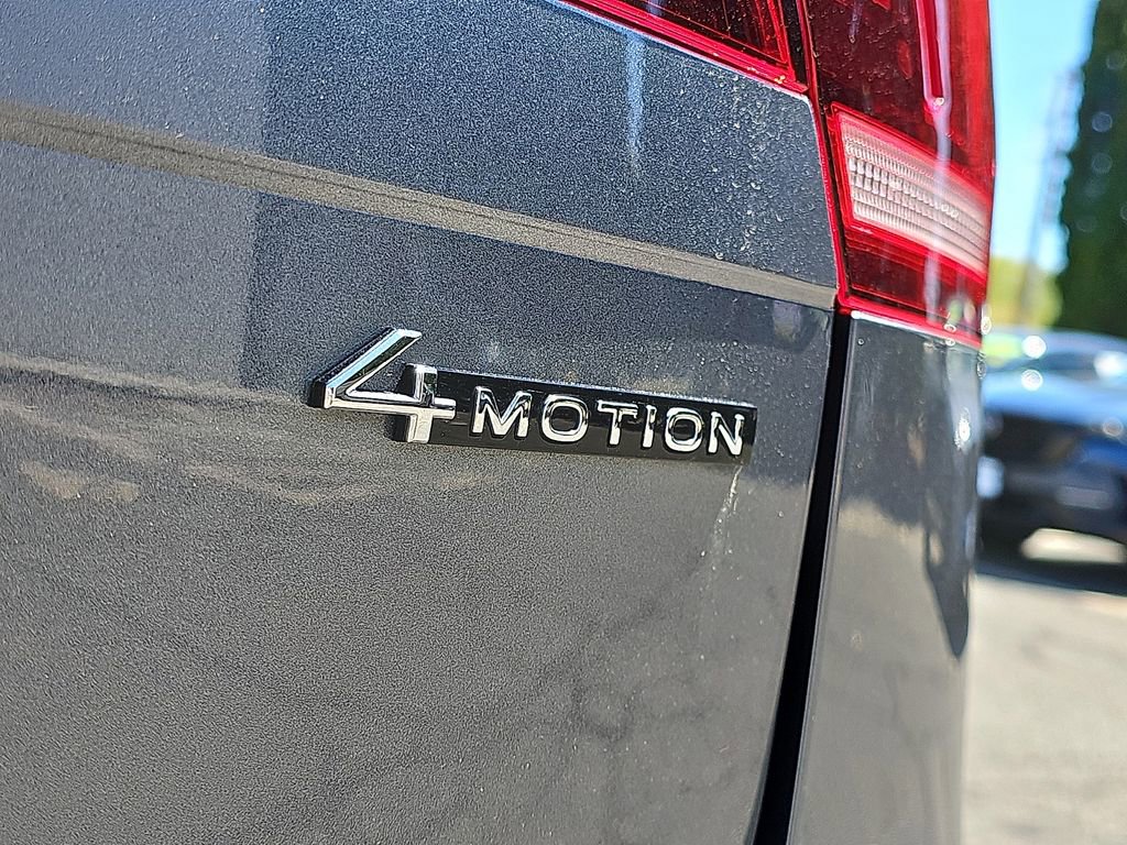 Used 2024 Volkswagen Tiguan Wolfsburg Edition AWD/4WD image 31