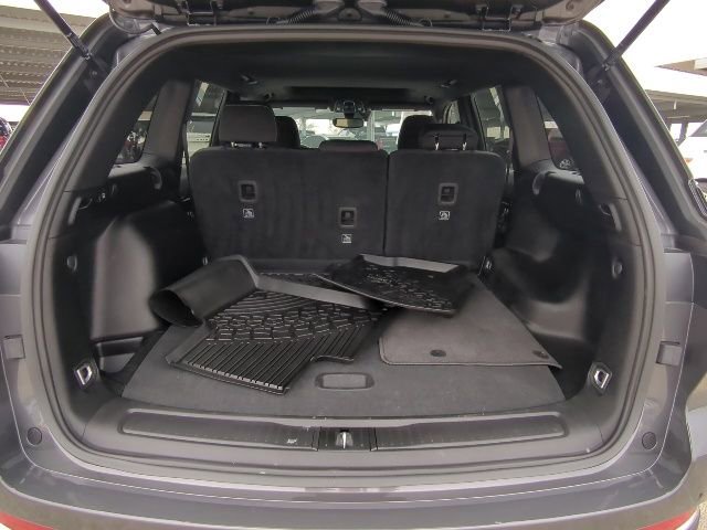 Used 2024 Jeep Grand Cherokee Laredo X image 19