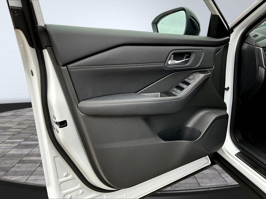 New 2026 Nissan Rogue Dark Armor AWD/4WD image 20