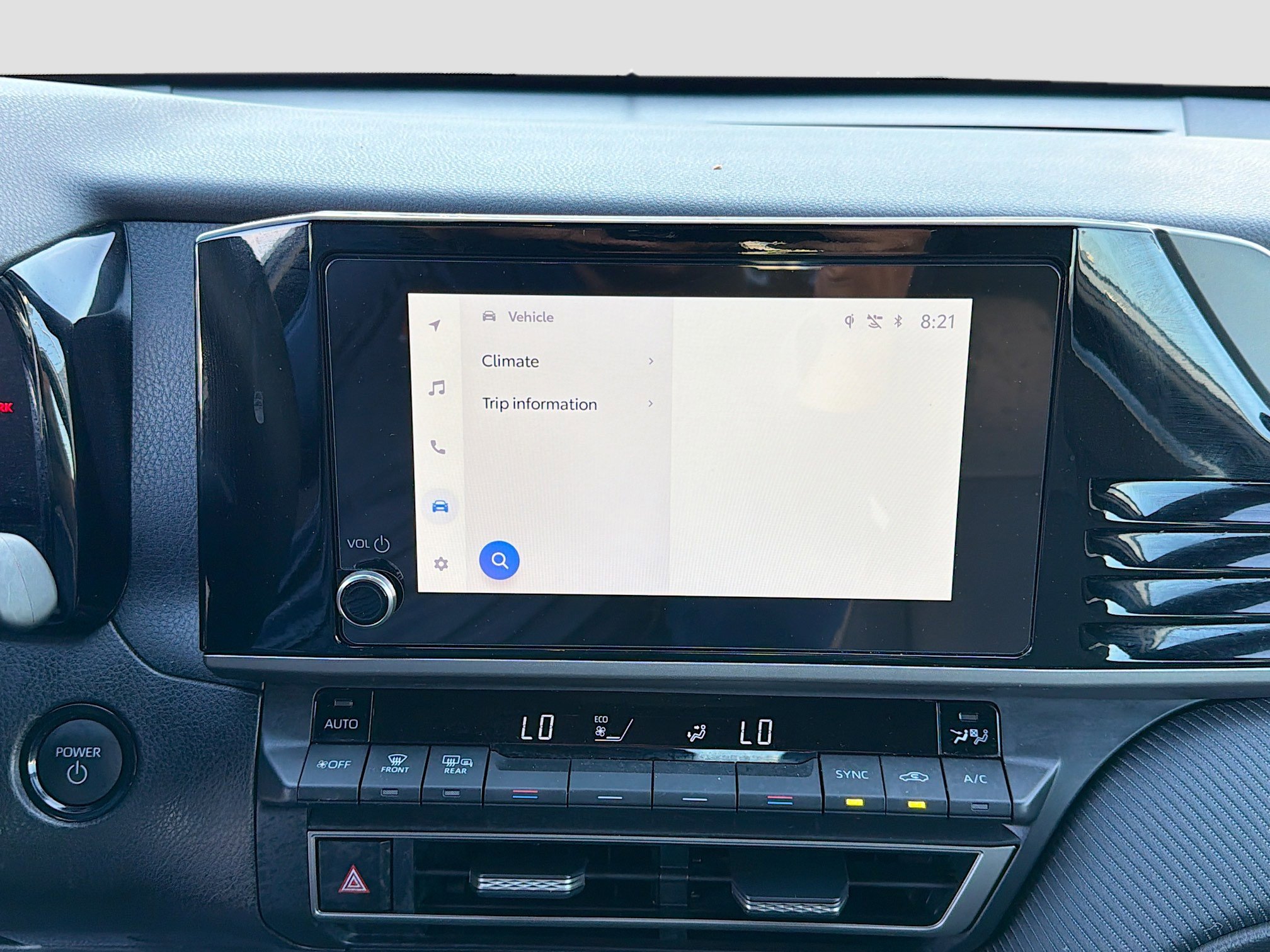 Used 2025 Toyota Camry SE image 27