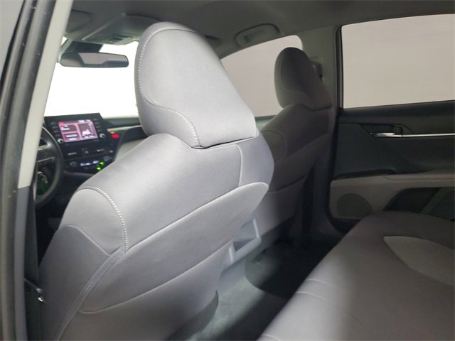 Used 2022 Toyota Camry LE image 9
