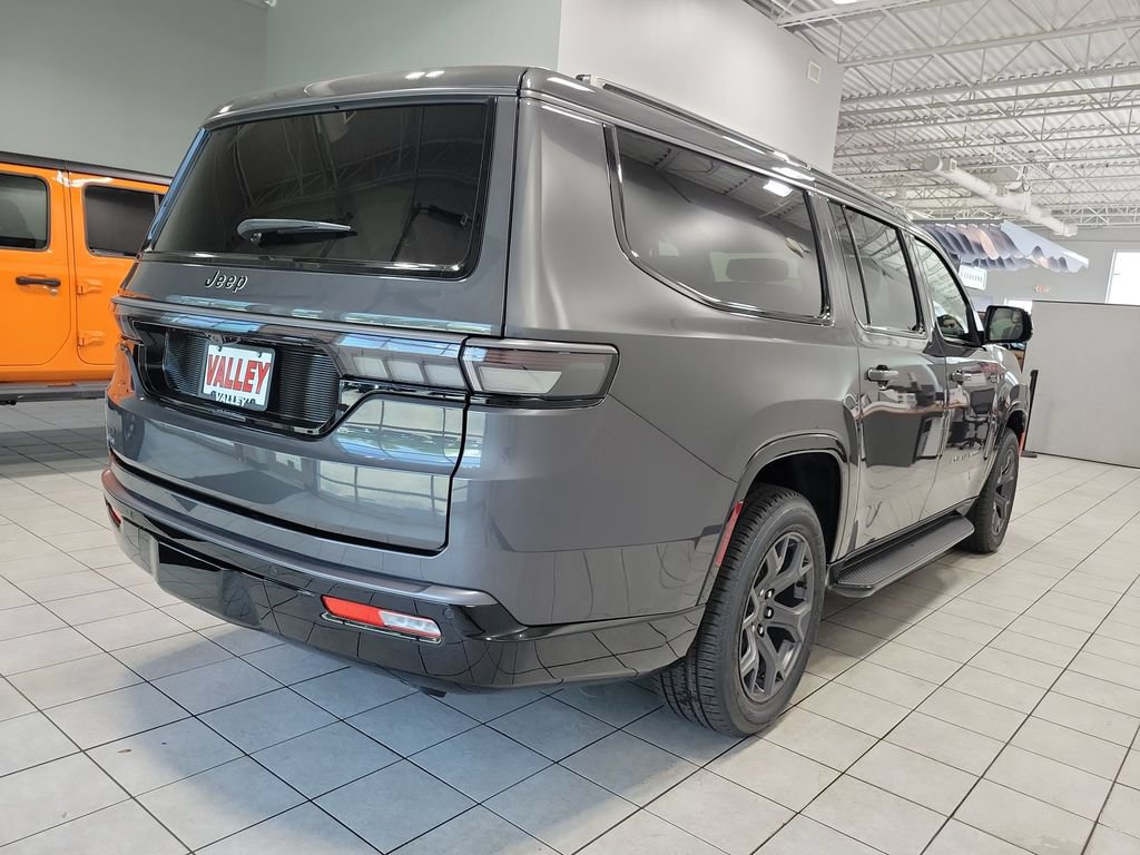 New 2026 Jeep Grand Wagoneer L Limited w/ HD Trailer Tow Package AWD/4WD image 7