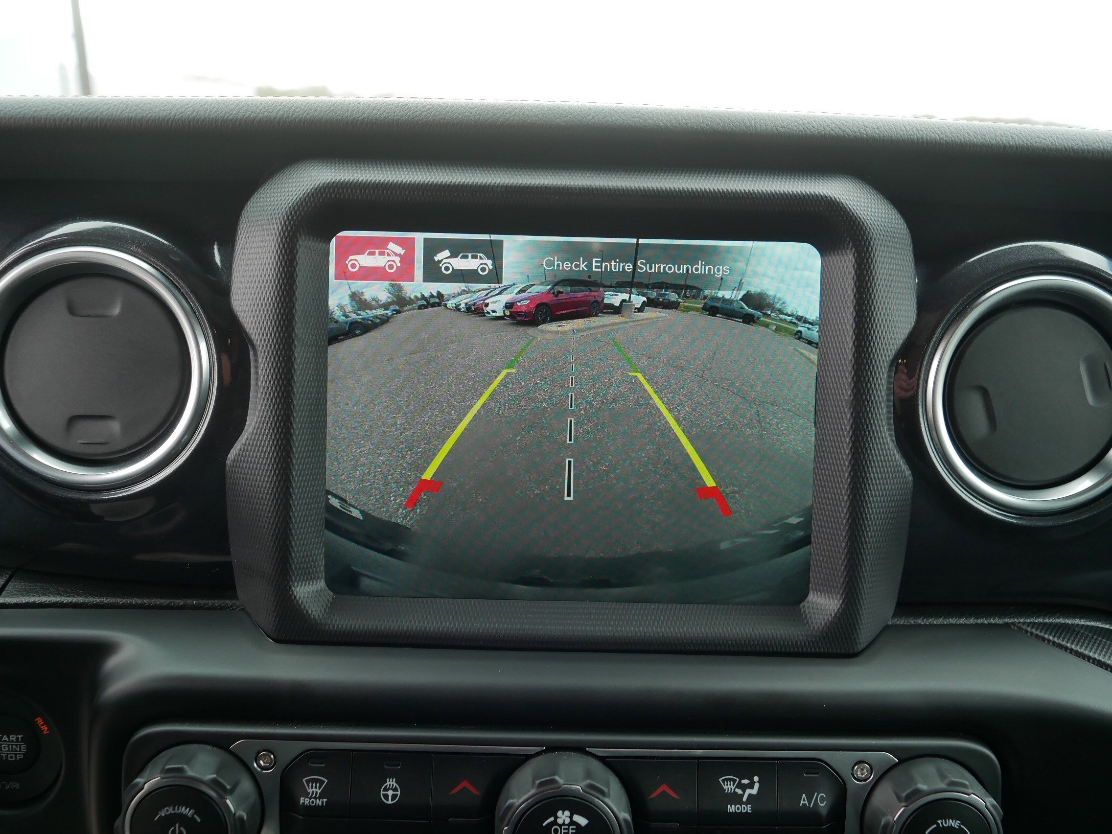 Used 2022 Jeep Wrangler Unlimited Rubicon w/ Trailer Tow Package AWD/4WD image 27