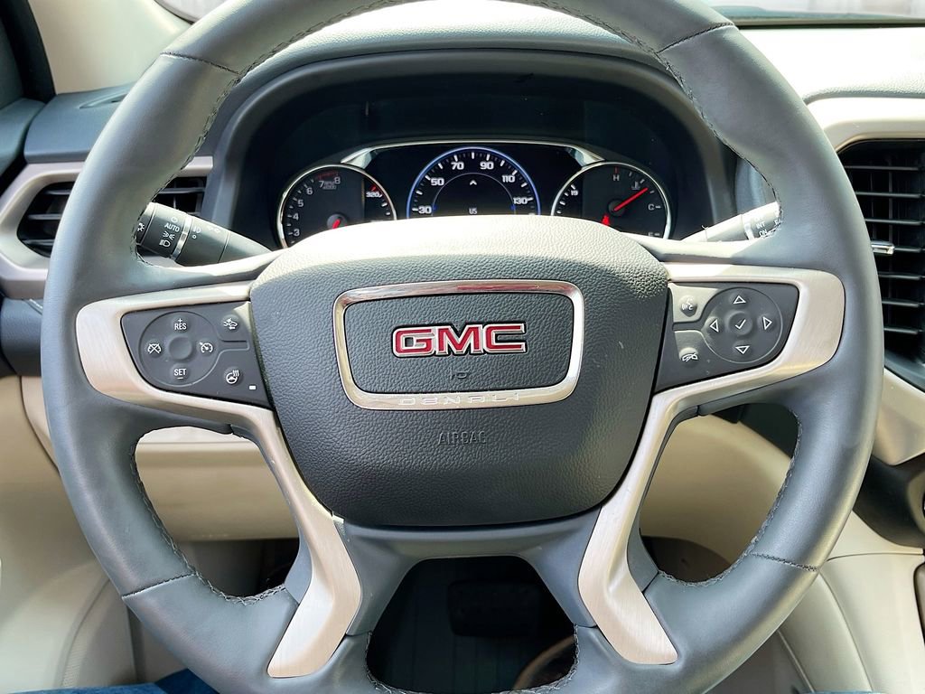 Used 2023 GMC Acadia Denali w/ Denali Technology Package AWD/4WD image 11