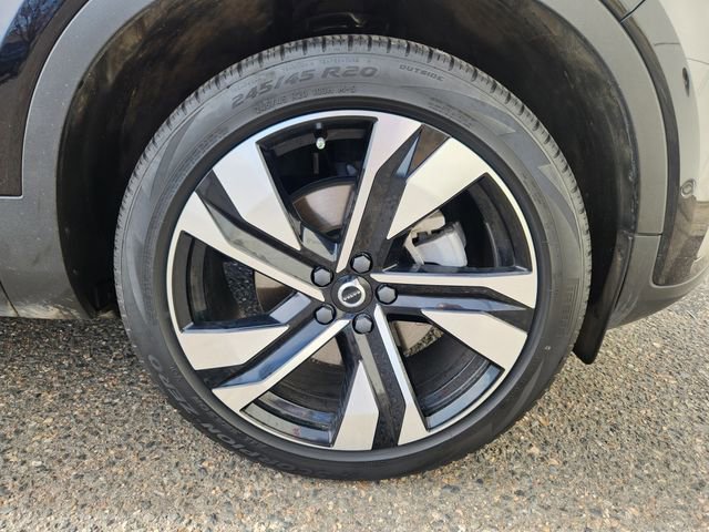 Certified 2023 Volvo XC40 B5 Ultimate w/ Climate Package AWD/4WD image 21