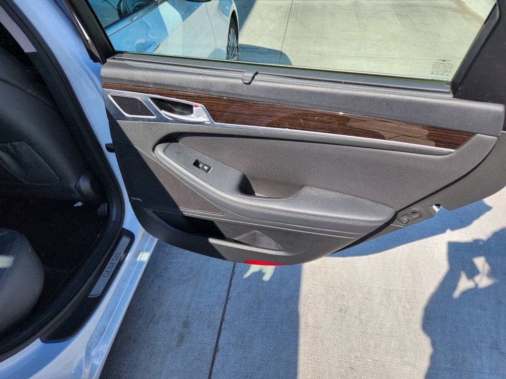 Used 2017 Genesis G80 3.8 w/ Option Group 02 image 16