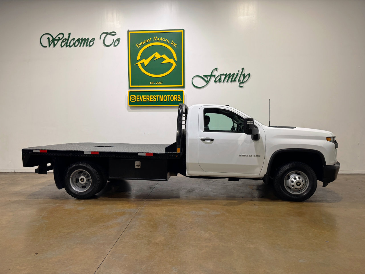 Used 2023 Chevrolet Silverado 3500 W/T w/ WT Fleet Convenience Package image 9
