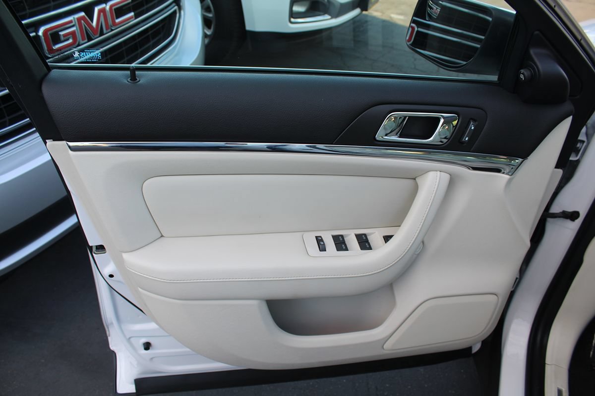Used 2011 Lincoln MKS w/ 101A Rapid Spec Order Code FWD image 15