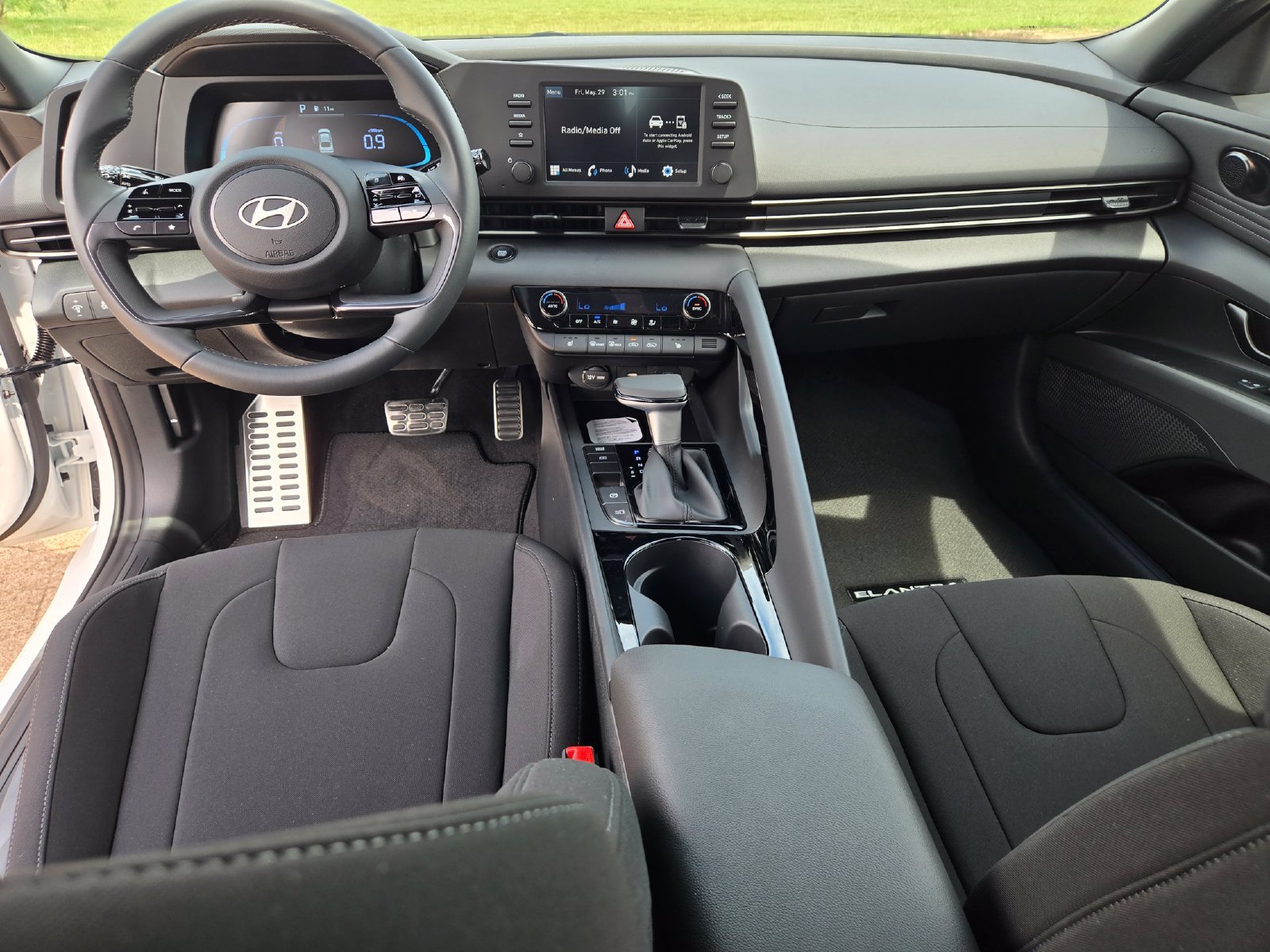 New 2026 Hyundai Elantra SEL Sport Premium FWD image 8