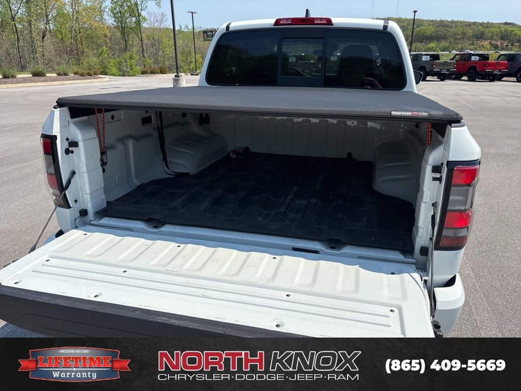 Used 2022 Nissan Frontier SV image 5