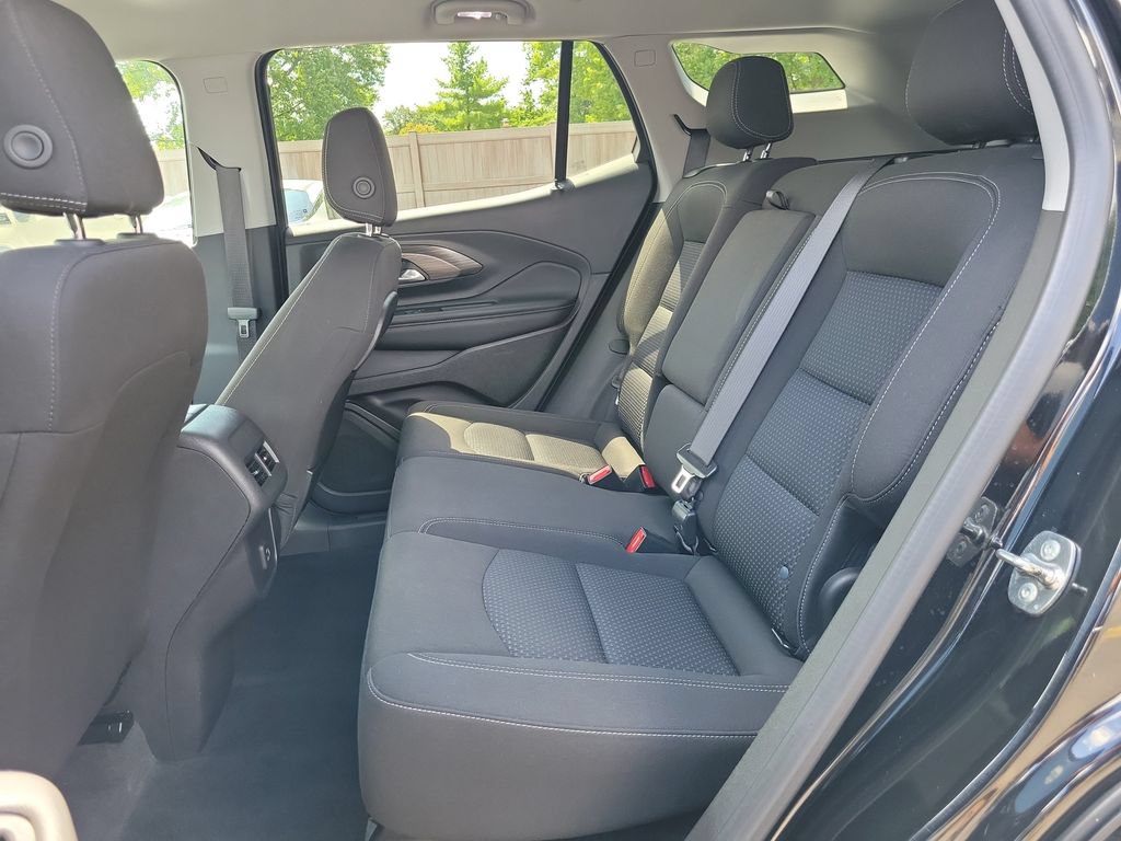 Used 2024 GMC Terrain SLE AWD/4WD image 16